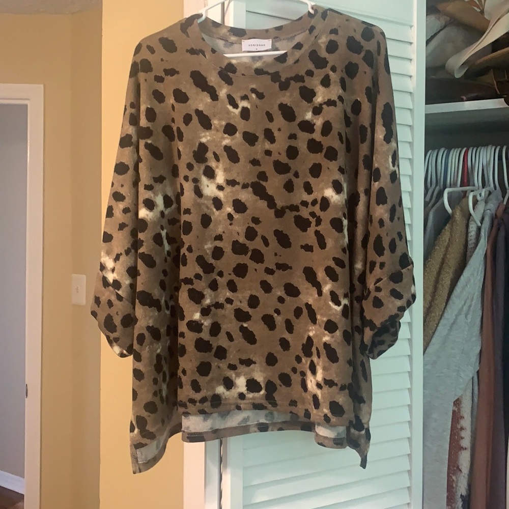 Adrienne size Medium